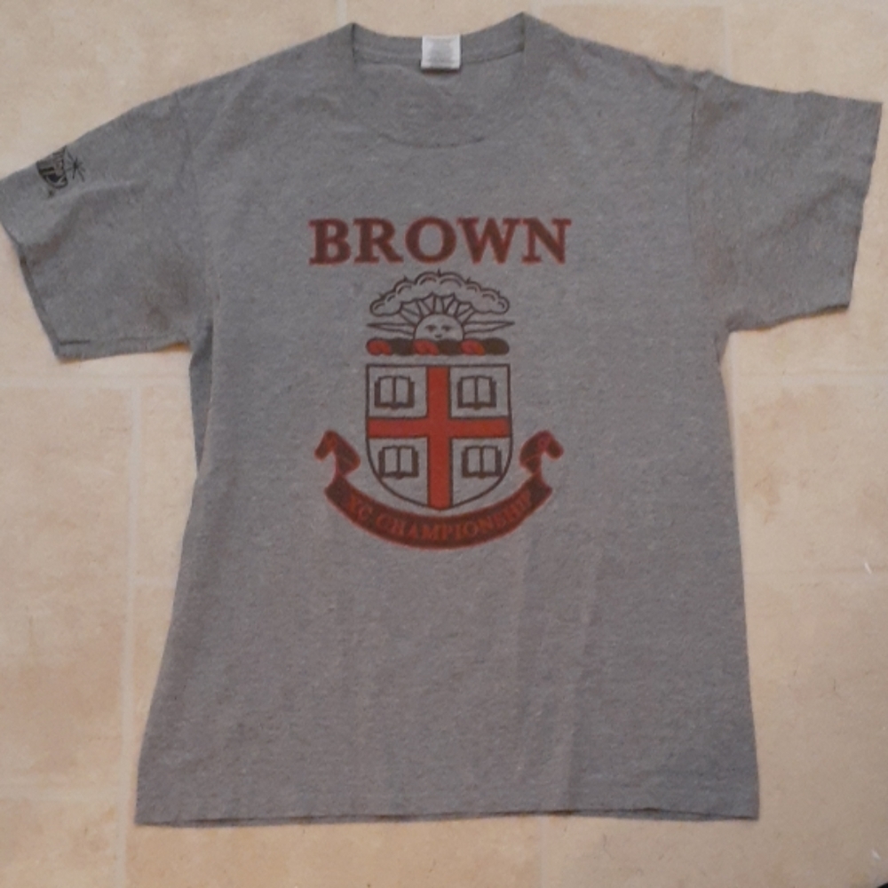 Gray graphic tee brown university cross country